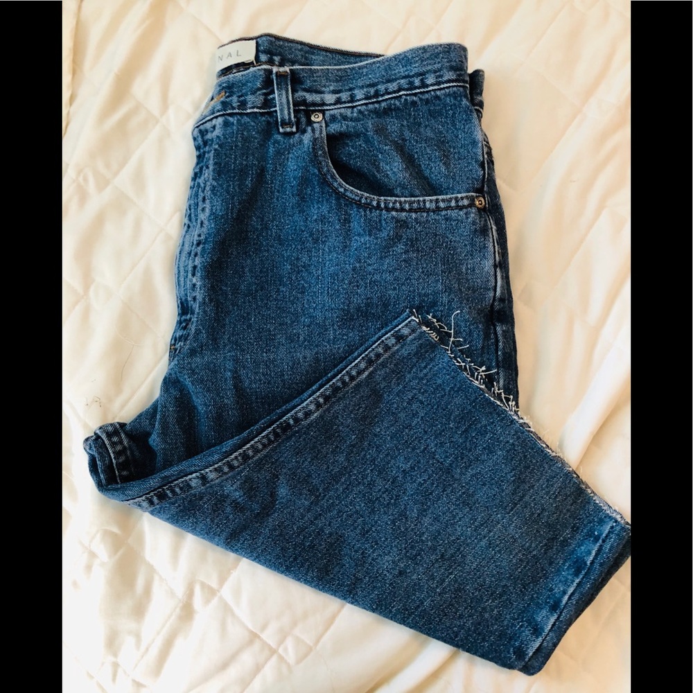 ARIZONA SIZE 38 MEN’S JEAN CUT OFFS